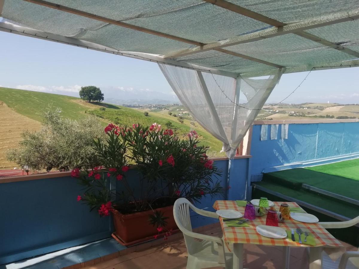 B&B Gli Amici Del Tubarello Roseto Degli Abruzzi Exteriör bild